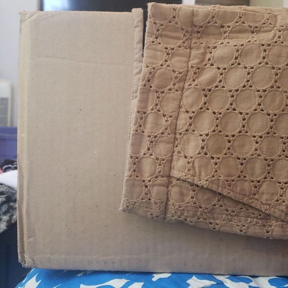 Vintage 90s Y2K Boho Eyelet Polkadot Shorts Tan Flat Front - Picture 13 of 13